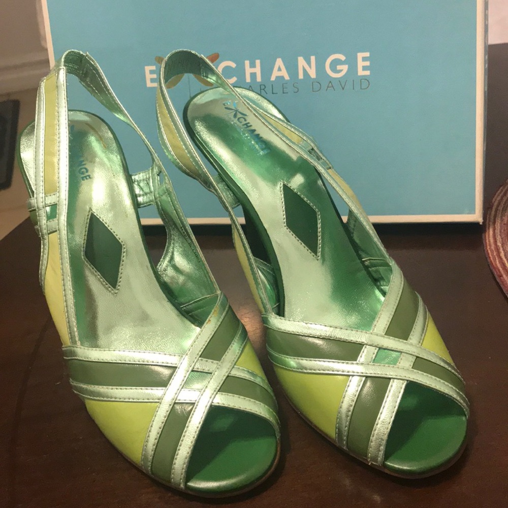 Glamorous green heals worn only one time